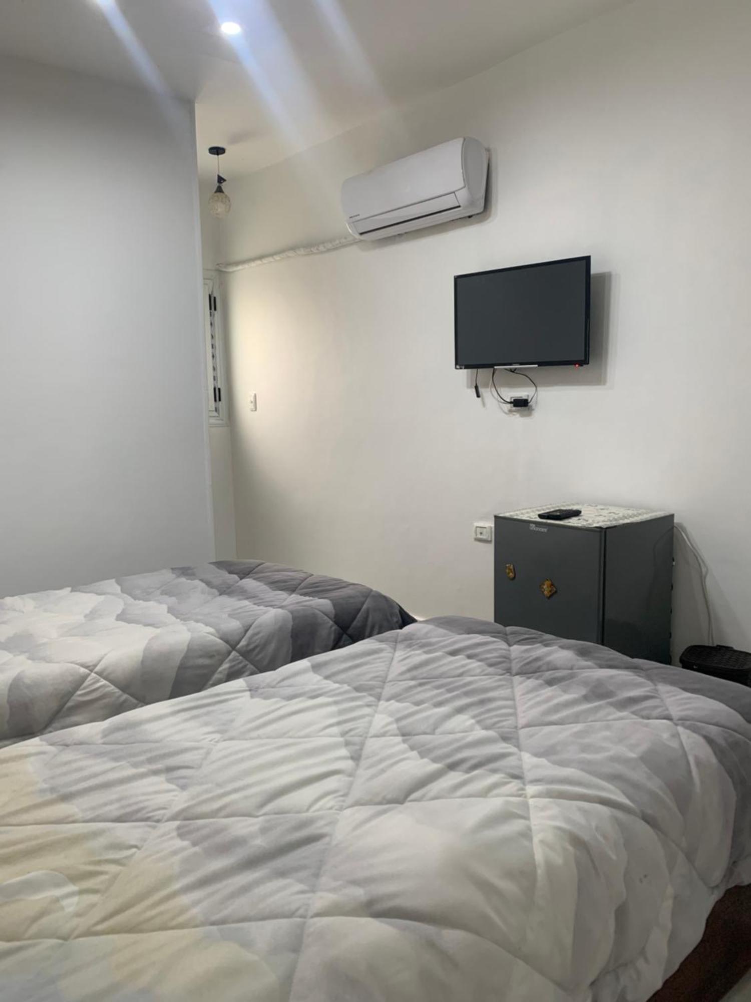 Pyramids Home Guest House Kafret el-Gabal Buitenkant foto